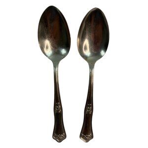 Vintage WM Rogers Silver Plated Teaspoons Set Of 2 Floral Pattern 6 Inches Long